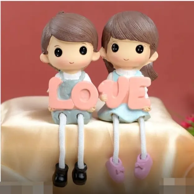 1 Set Hanging Legs Romantic Couple Showpiece | Cute Boy & Girl Figurine | Home Décor, Living Room, Bedroom